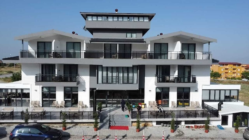 Çelik Thermal & Spa 1/48