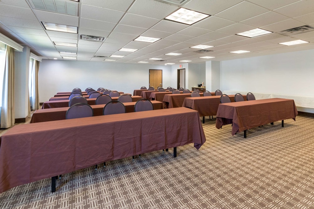 Comfort Suites Austin Airport 37/40