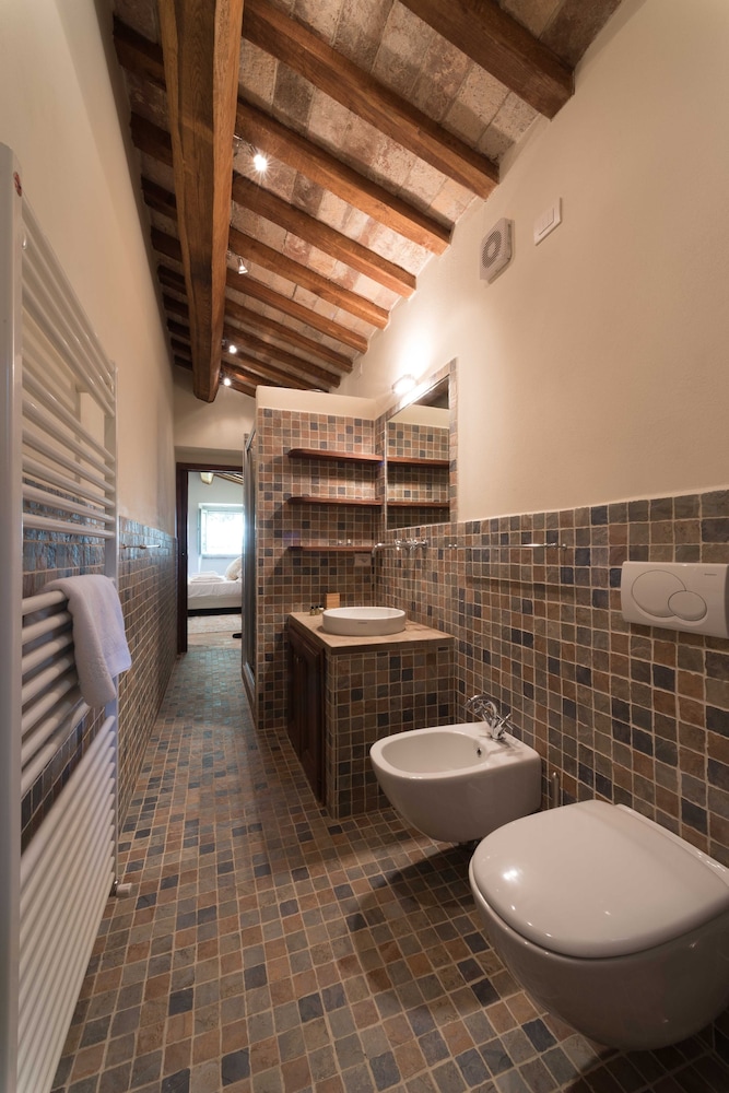 Tenuta Santo Pietro 49/50