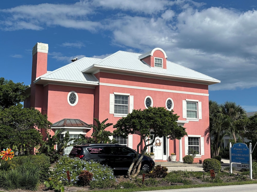 Windemere Inn By The Sea 3/50