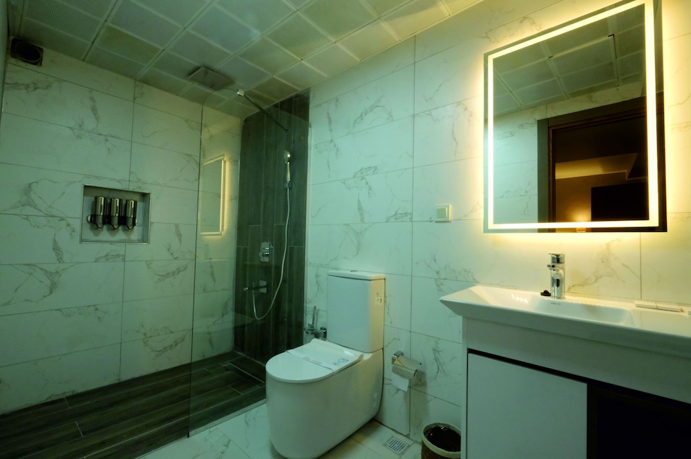 Varyant Hotel 29/35