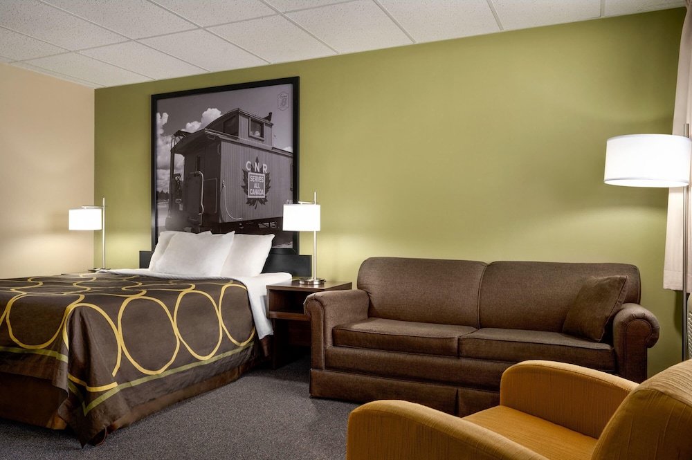 Super 8 By Wyndham Hearst On 19/48