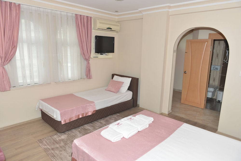 Teras Hotel 7/35
