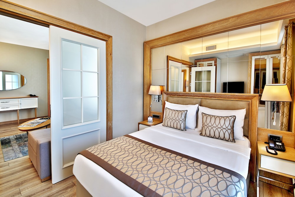 Bof Hotels Ceo Suites 15/73