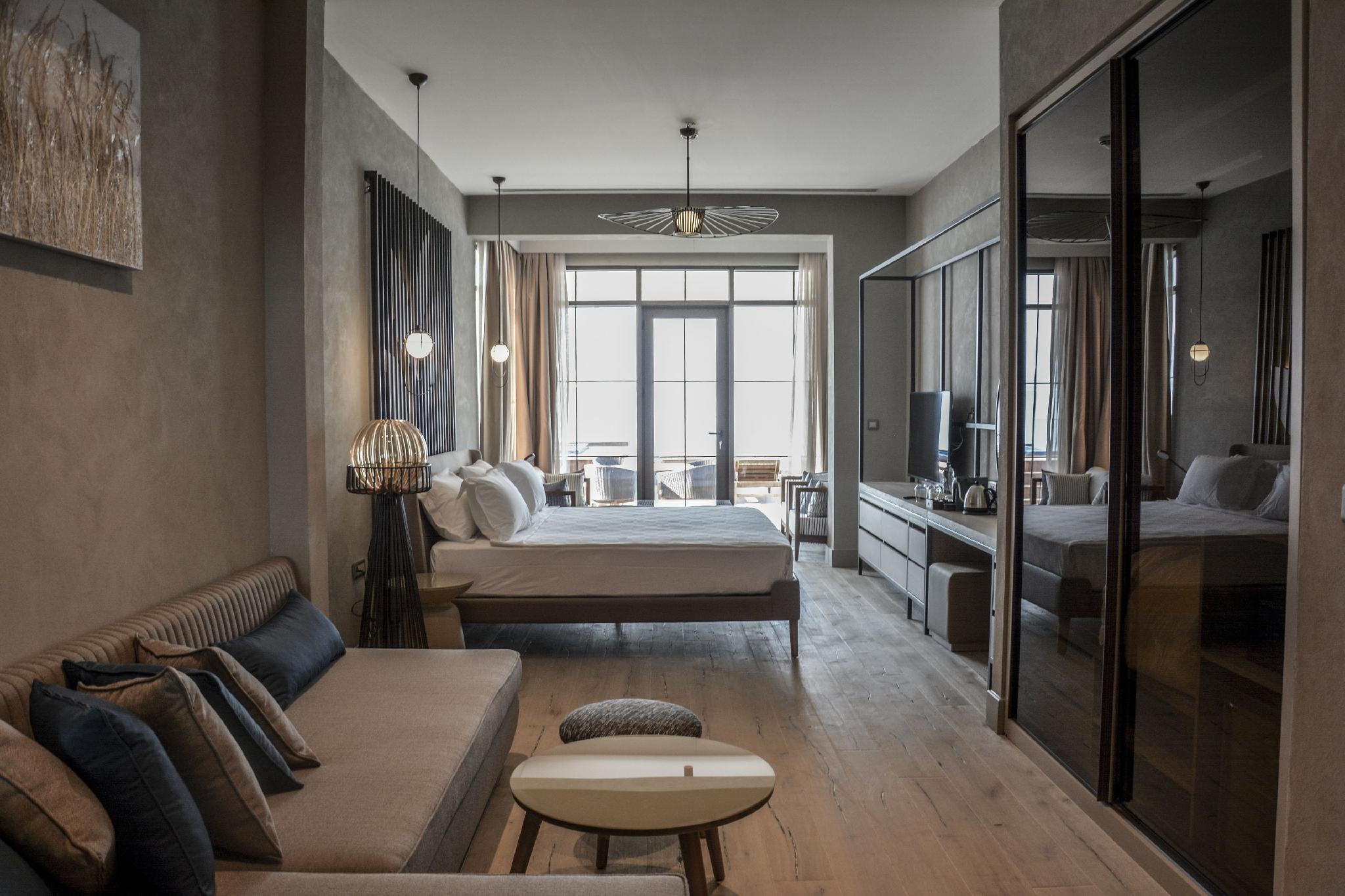 Infinity, Suite, King Bed, Sofa, Terrace