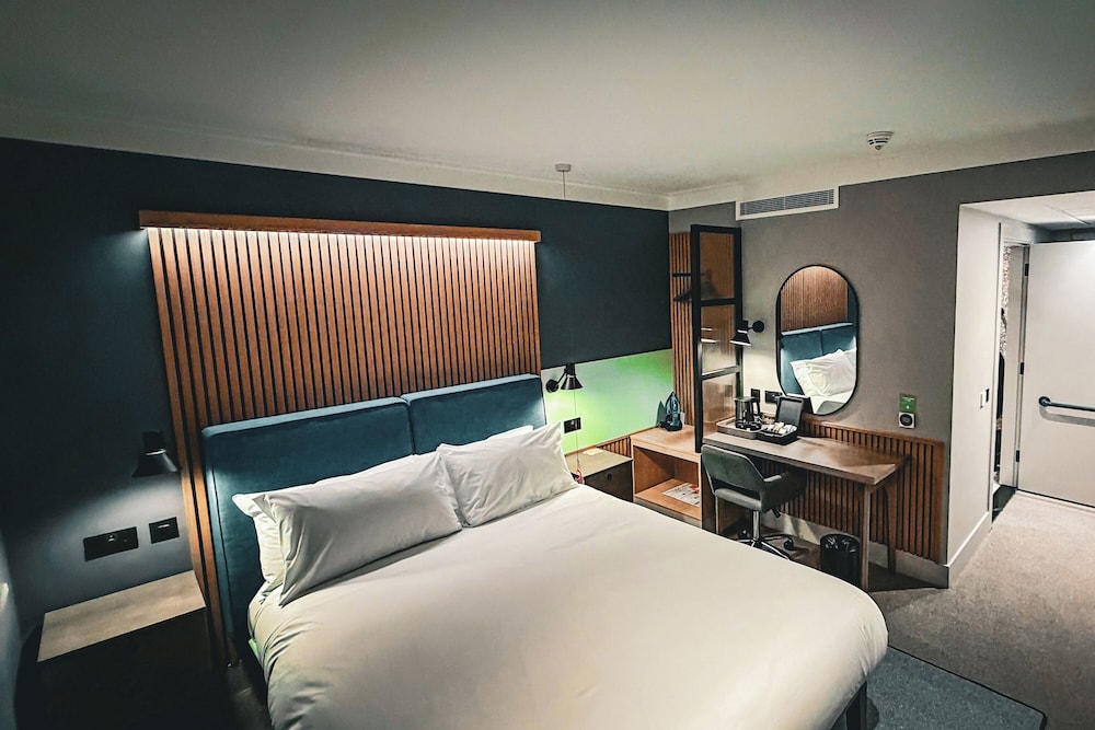Village Hotel Reading 25/59
