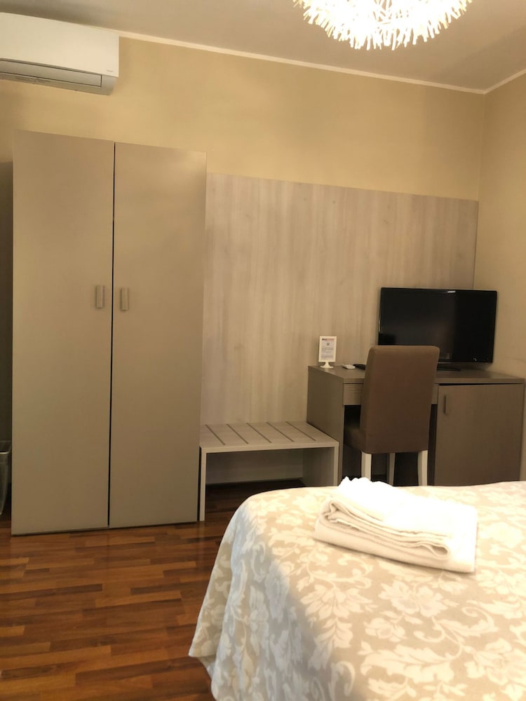 Elios Rooms 9/52