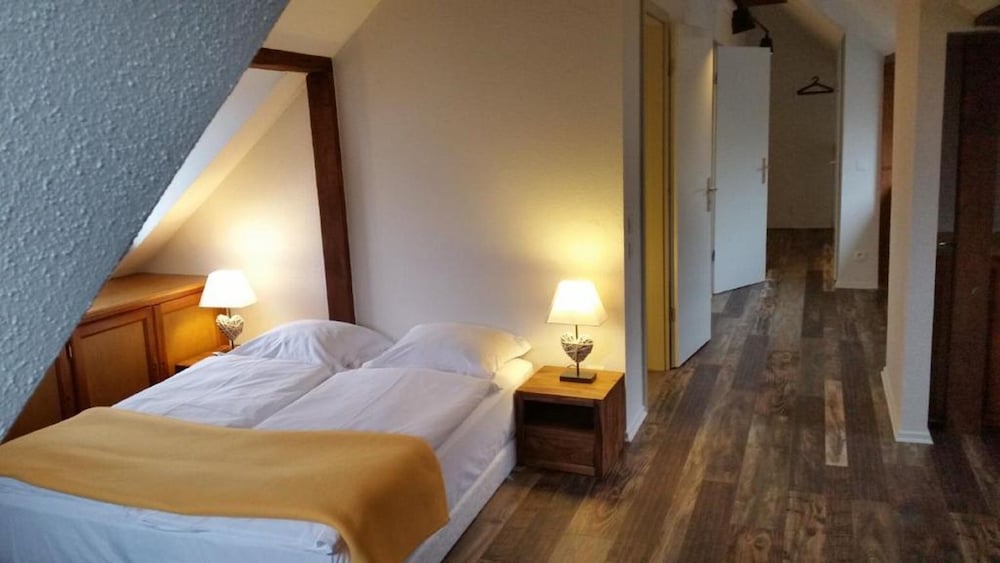 Hotel Roses Ex Hotel Aux Trois Roses 13/70