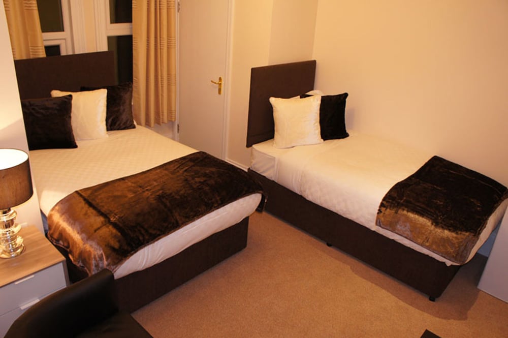 Sapphire Hotel 14/21
