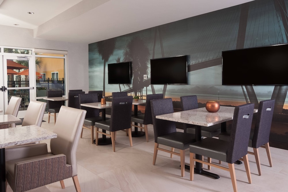 Towneplace Suites Charleston Airport Convention Center 39/49