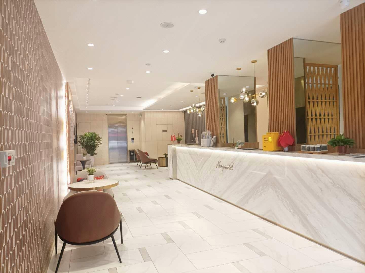 White Yulan Hotel (Xi'an Hangtiancheng Metro Station) 7/41