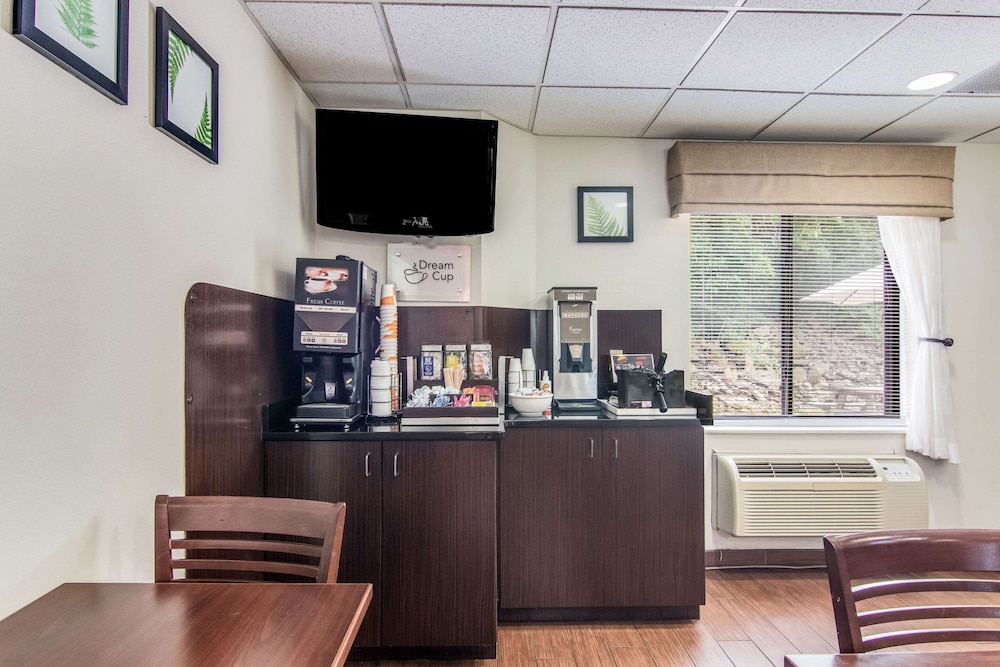 Sleep Inn Austintown - Youngstown, West 30/43