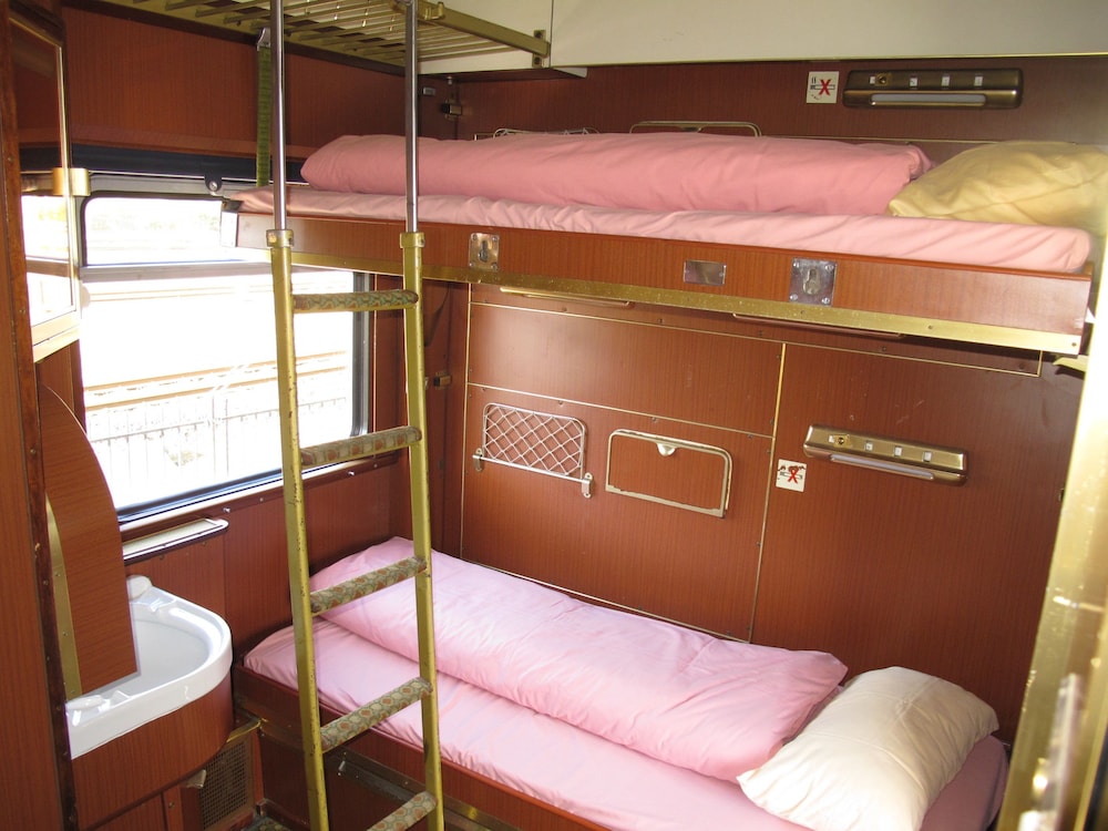 Train Lodge Amsterdam 11/34