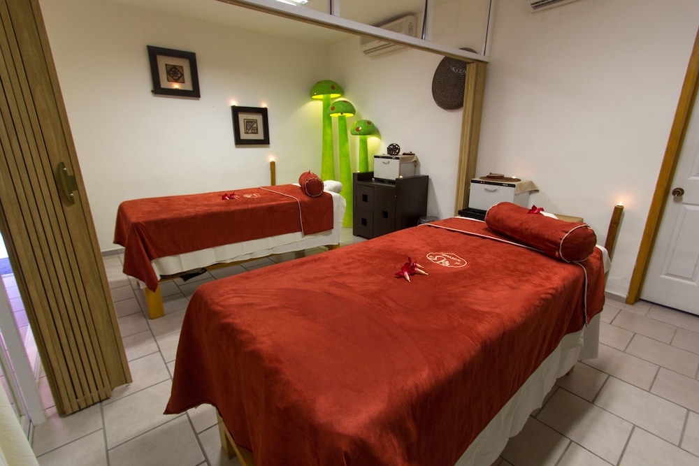 Grand Decameron Complex Bucerias A Trademark All Inclusive 42/76
