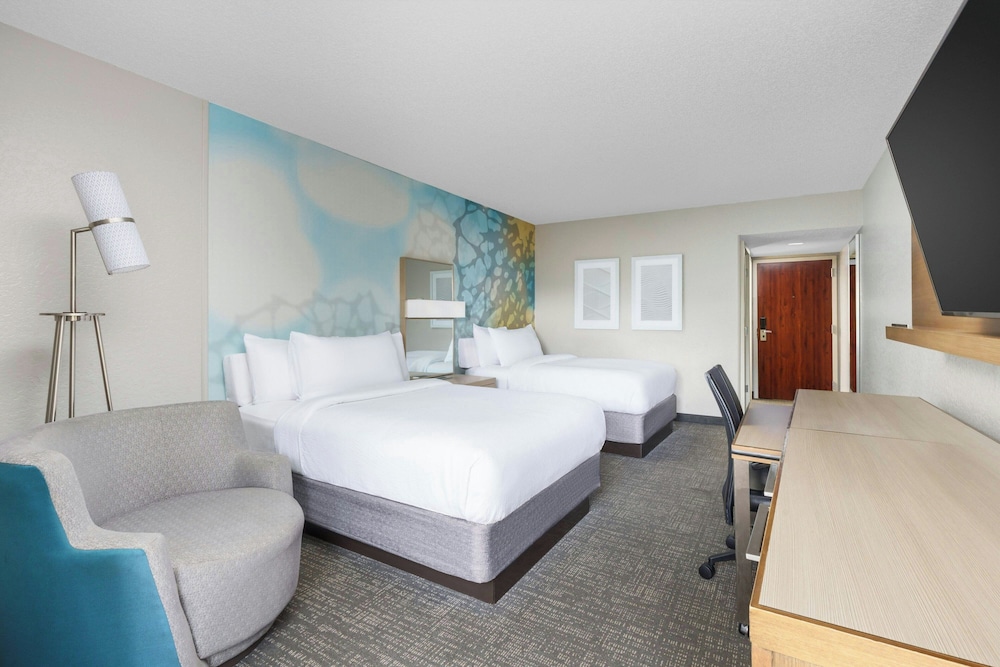 Room, 2 Double Beds, Pool Side