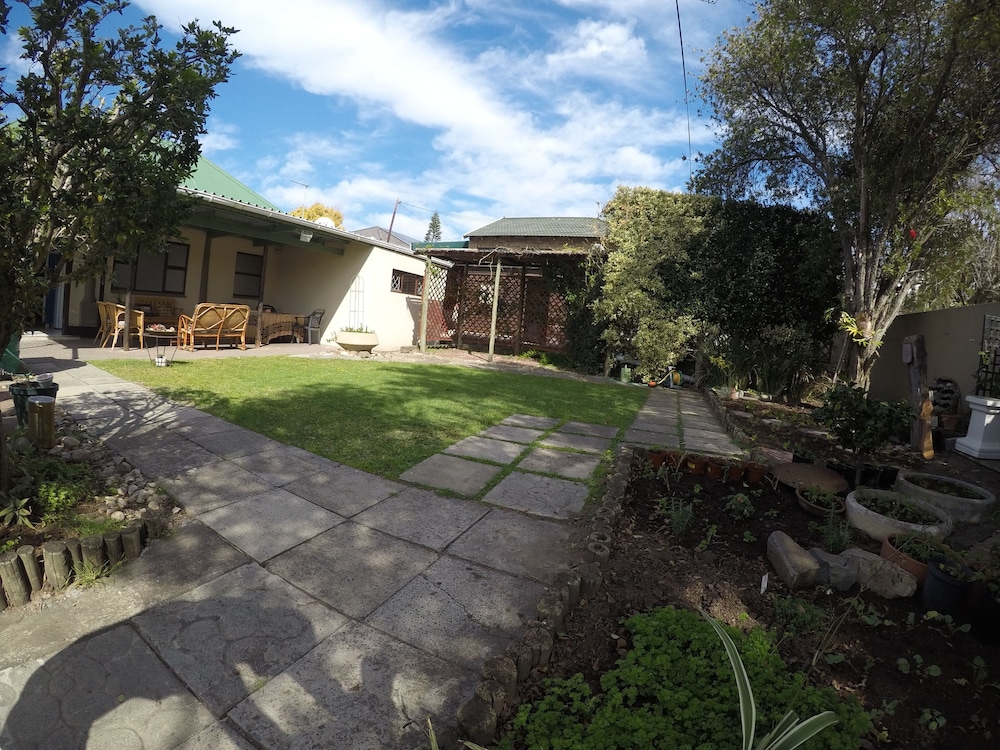 Selborne Bed And Breakfast 42/50
