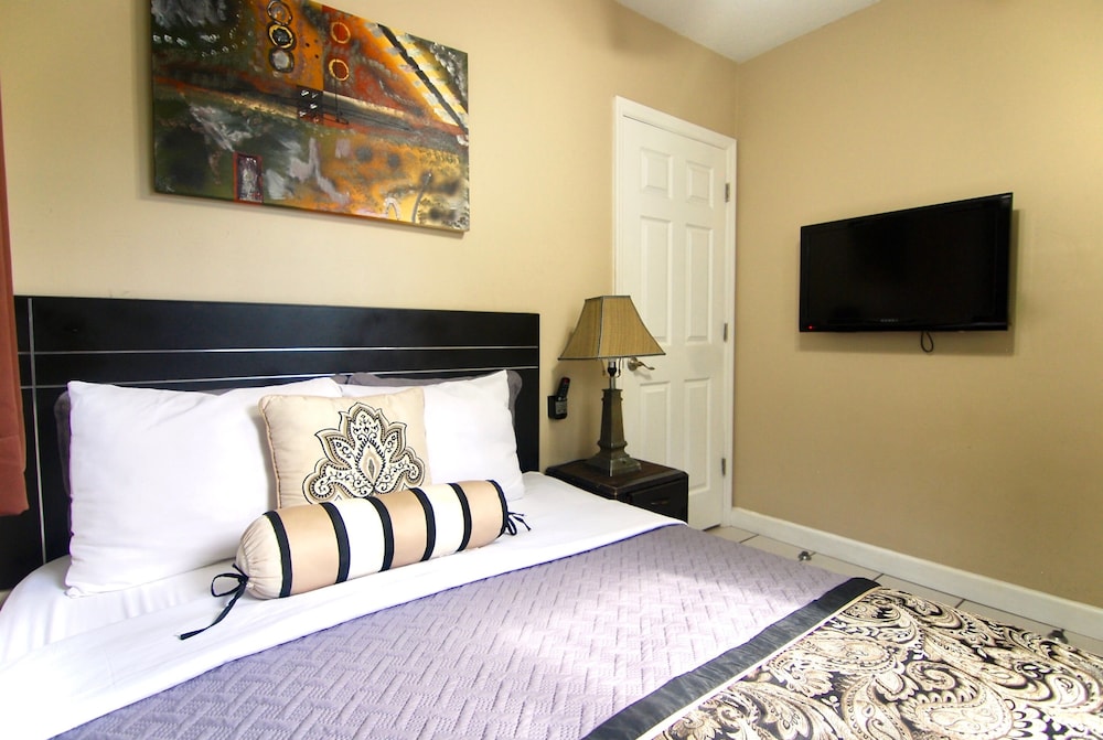 Sheridan Suites Apartment Hotel 33/69