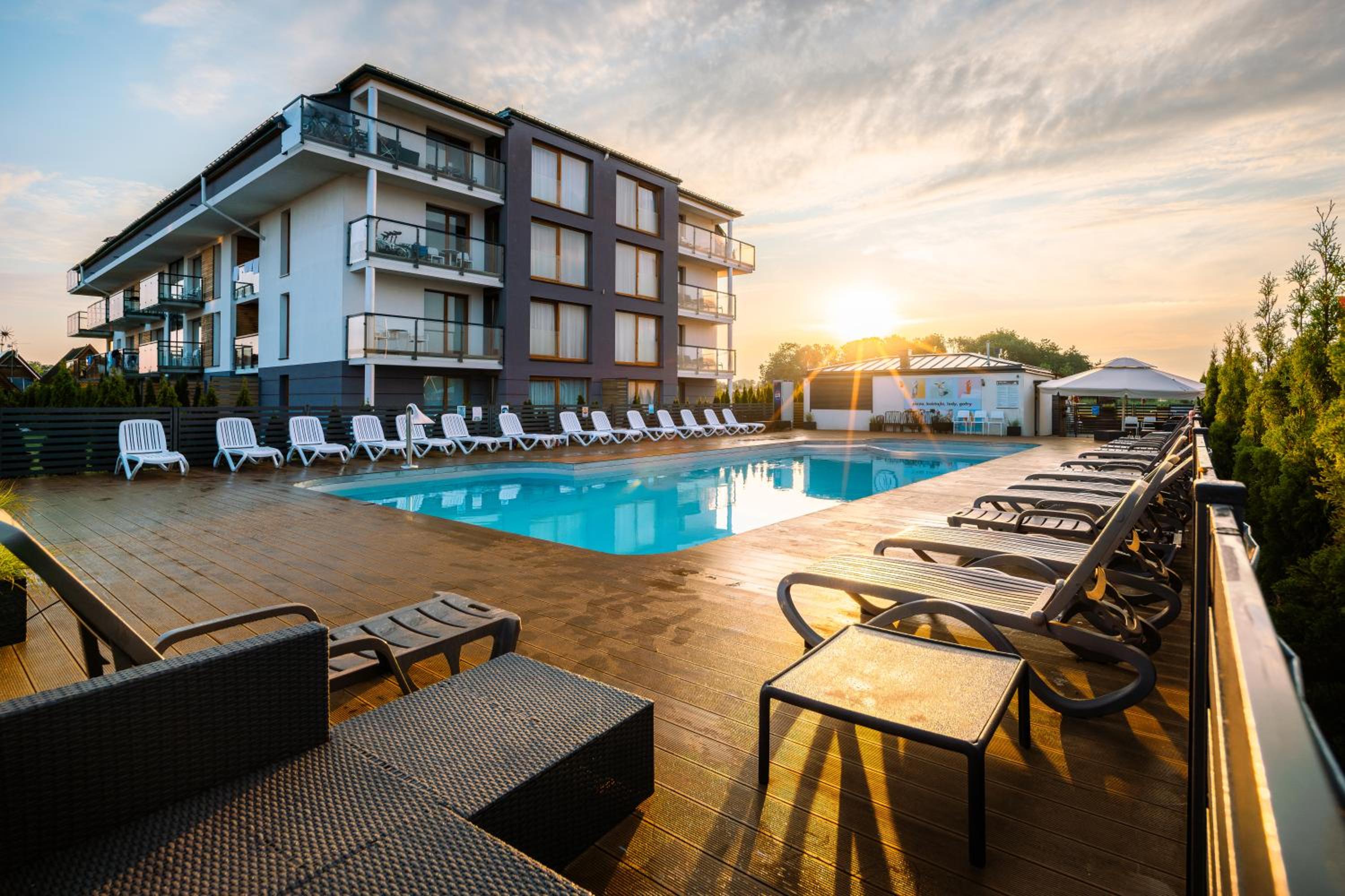 Blu Apartments 7/24