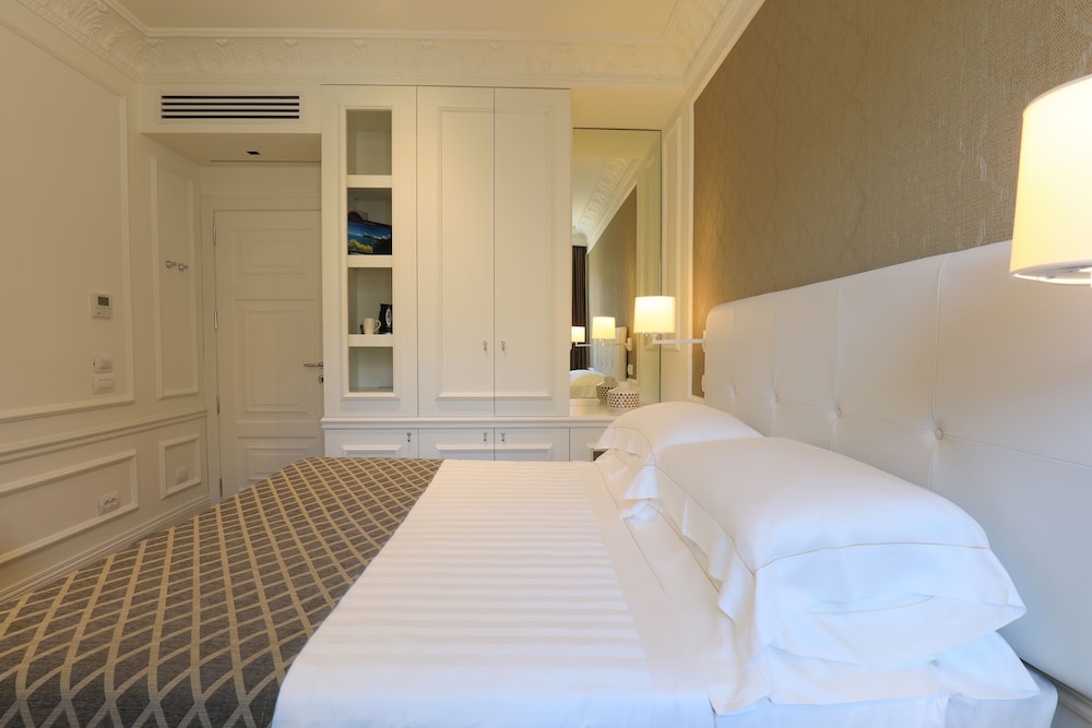 GRAND HOTEL PALACE 11/59