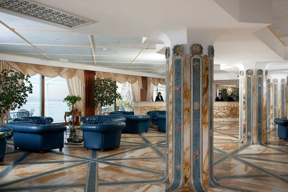 Alimuri Bay Resort 10/61