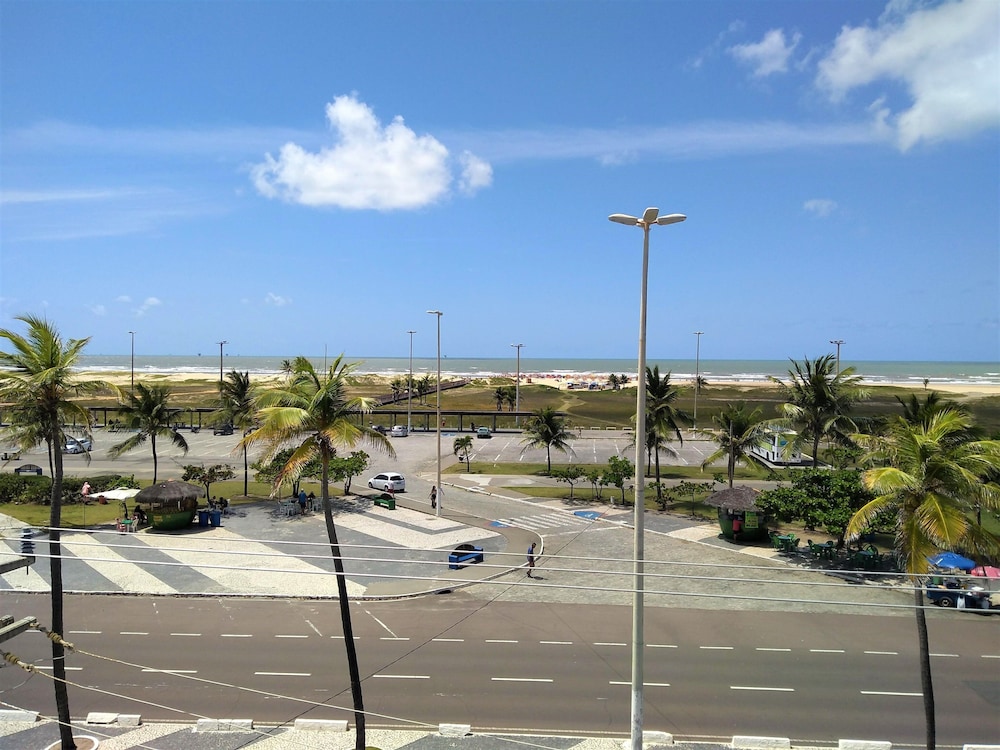 Simas Praia Hotel 46/65