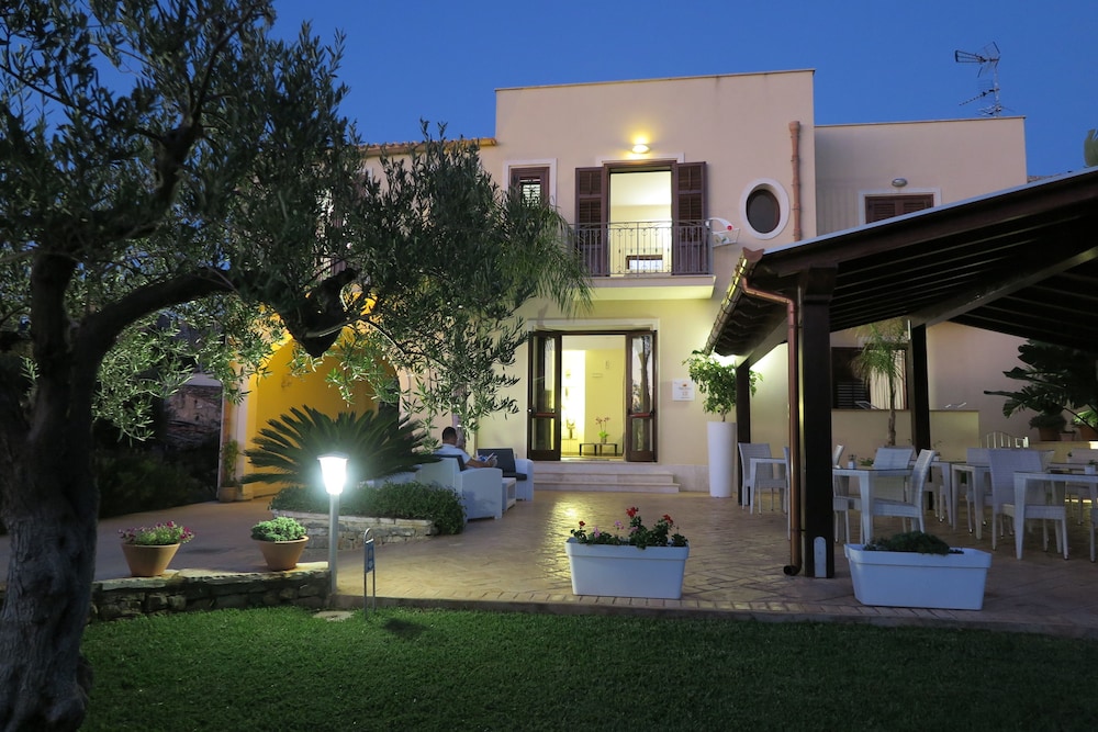 Trigrana Vacanze Hotel 40/50