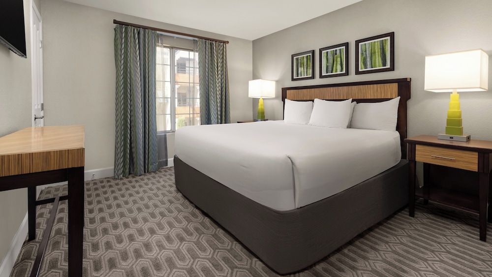Holiday Inn Club Vacations at Desert Club Resort