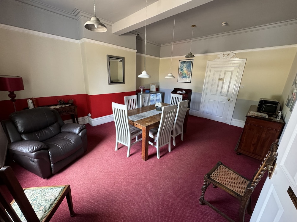 Hookwood Lodge 23/42