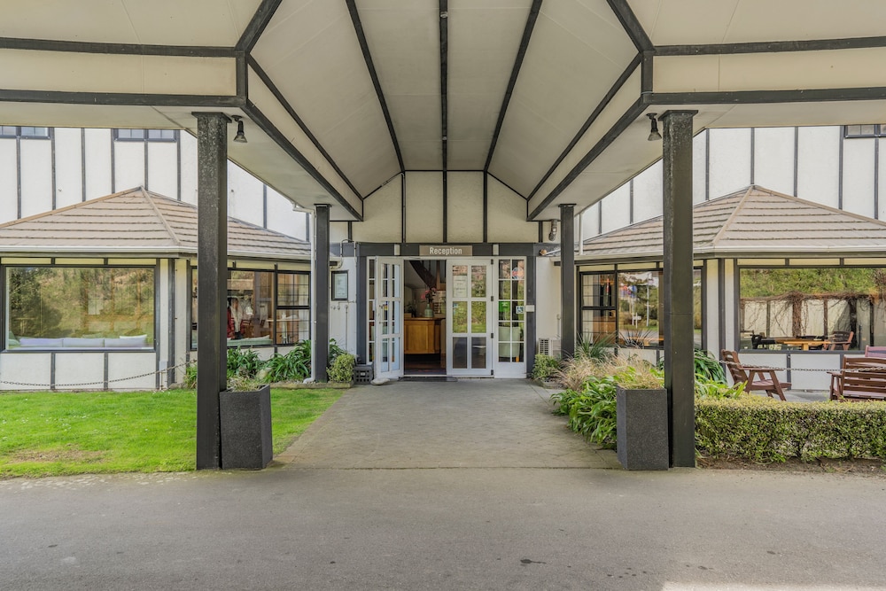 Capital Gateway Motor Lodge 53/62