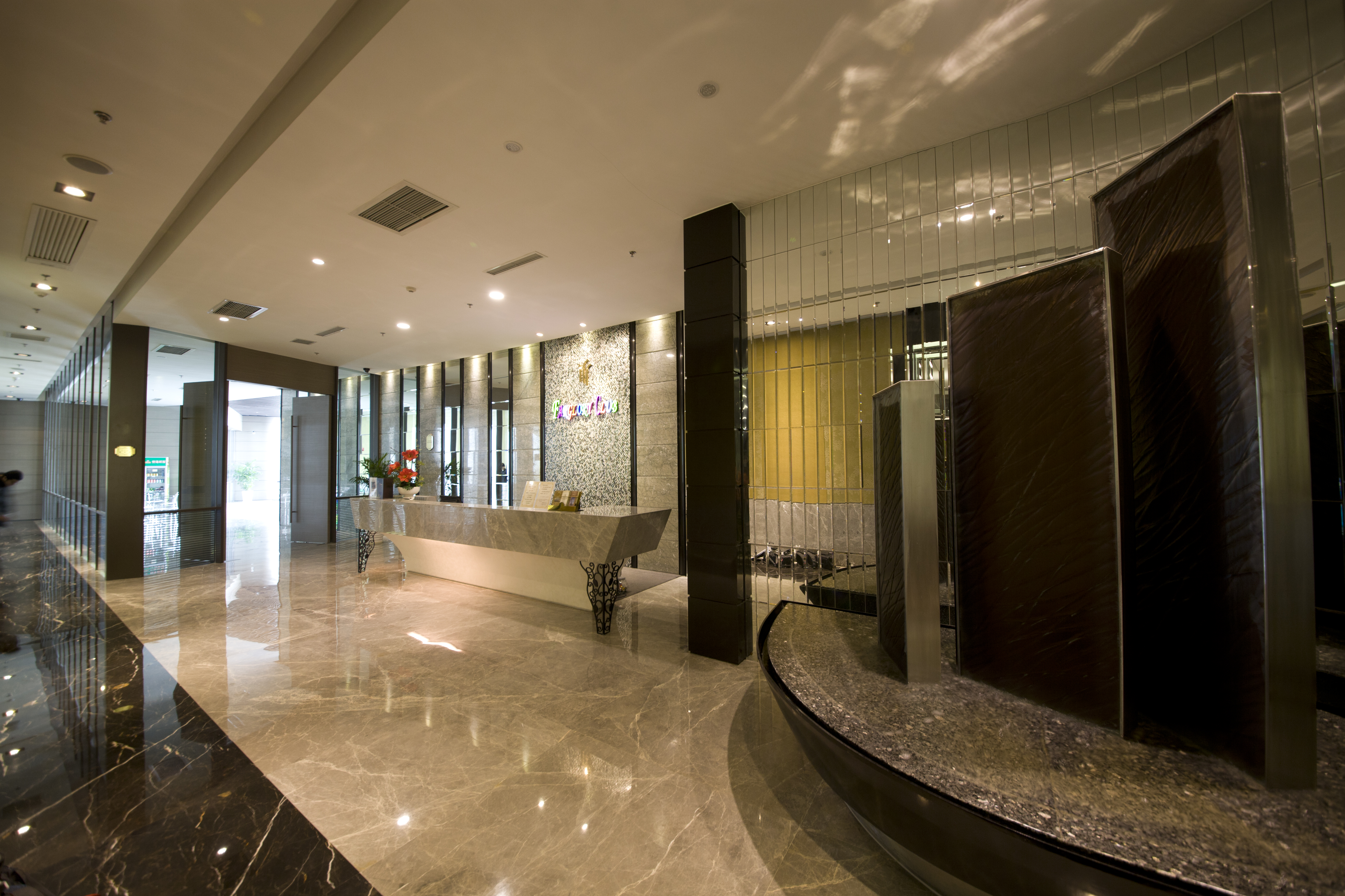 Grand Madison Qingdao Harbour view Central 39/50