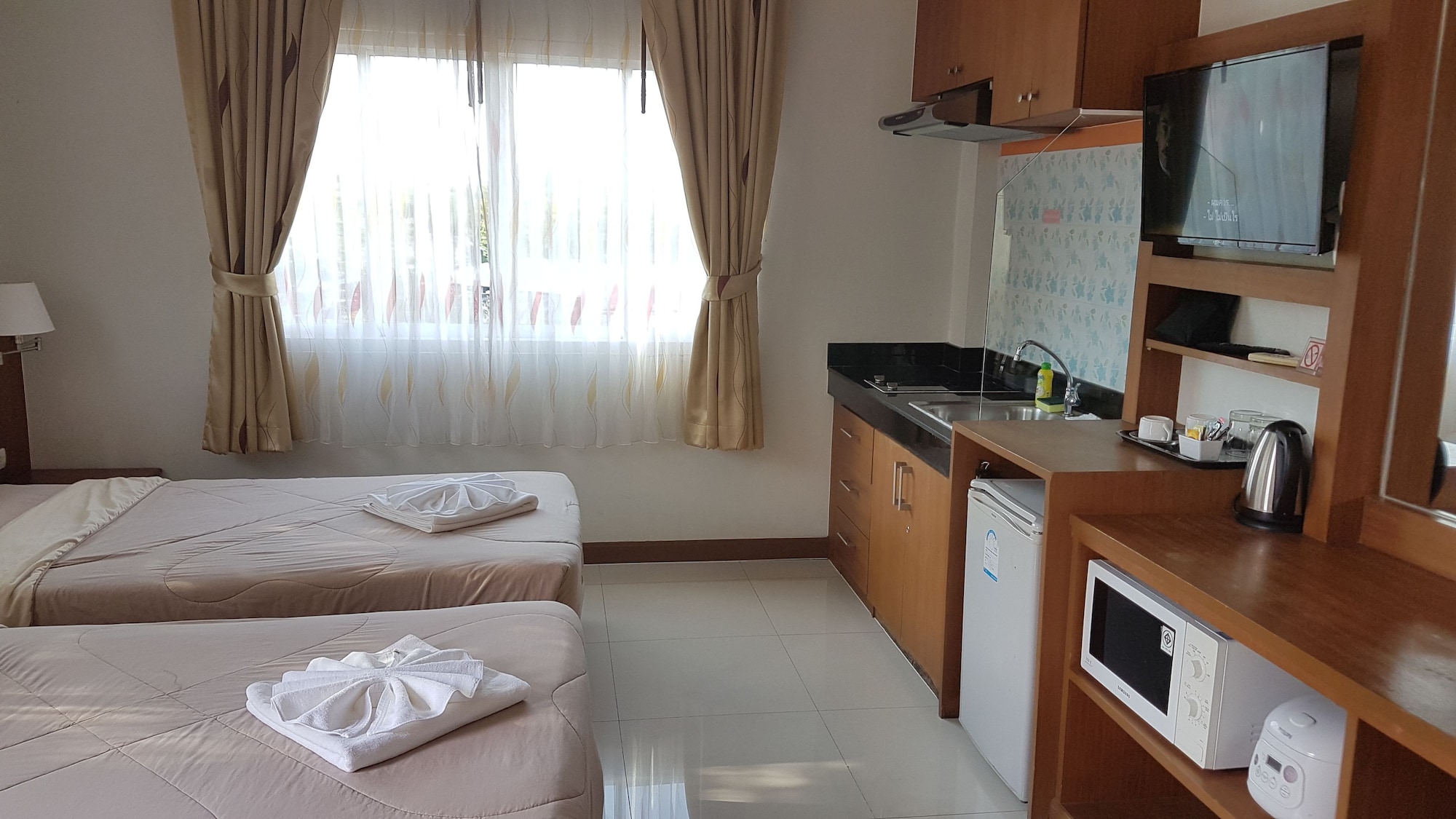 غرفة ديلوكس بسريرين منفصلين بمطبخ صغير، Green Harbor Hotel And Service Apartment 3/10
