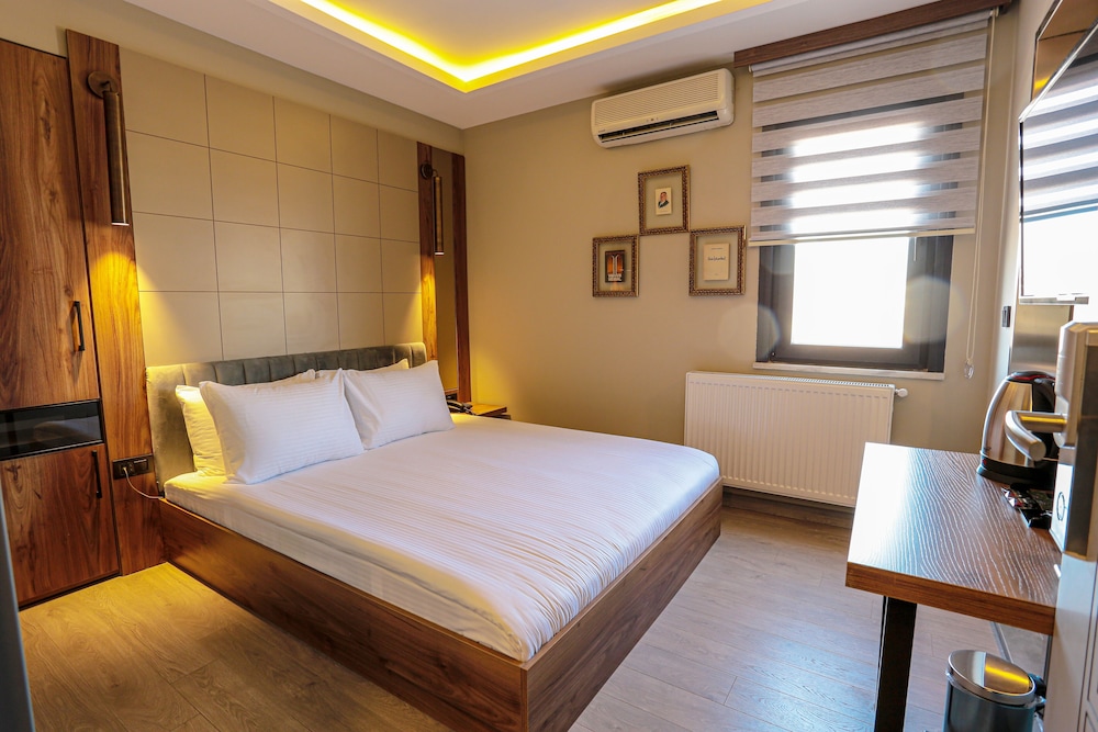 Arach Hotel Harbiye 38/73