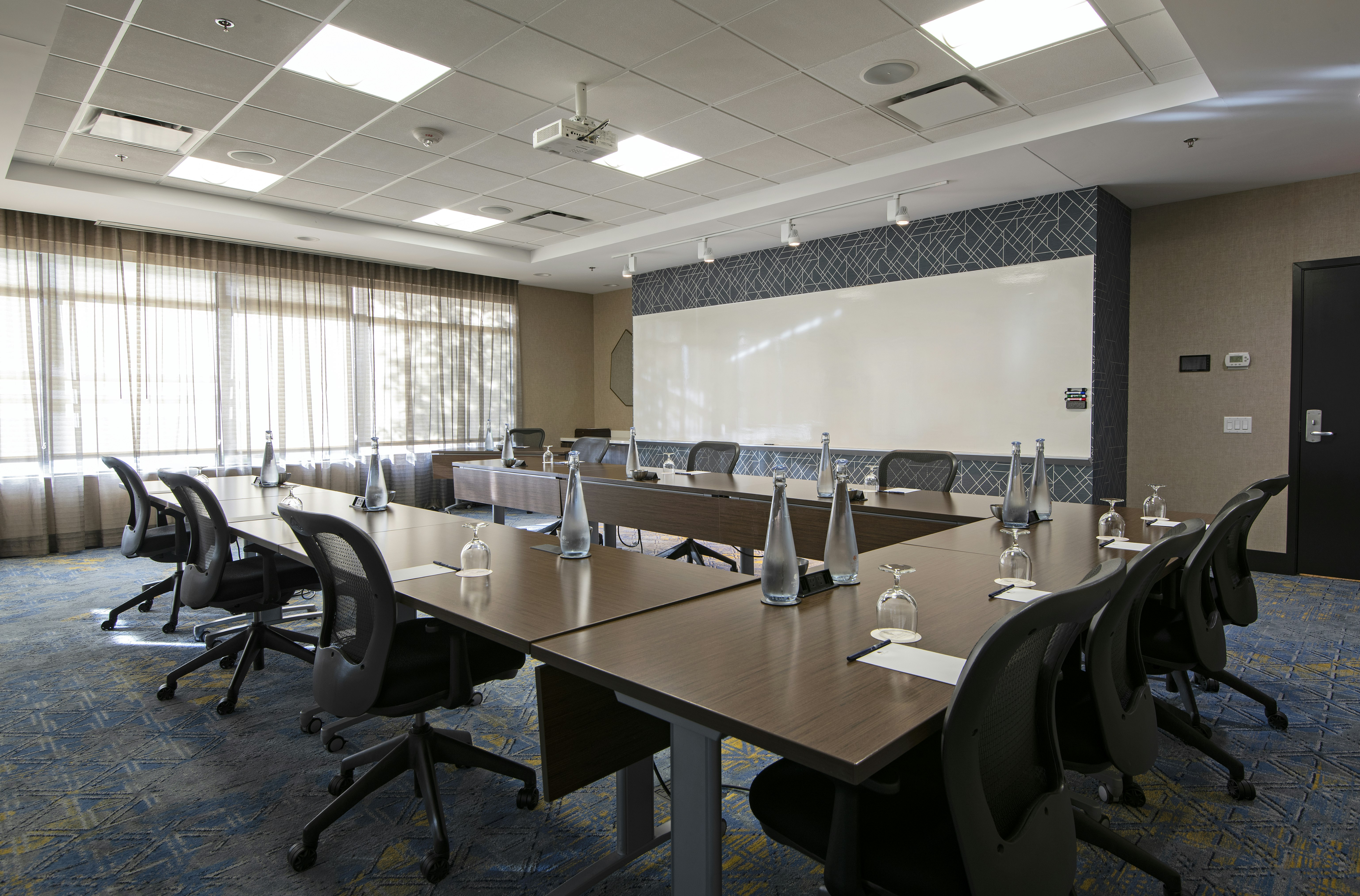 Doubletree By Hilton Hotel West Edmonton 40/50