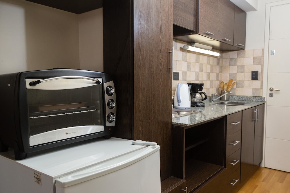 San Martin Suites 48/50