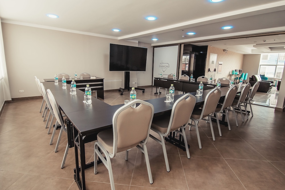 Hotel Diamond Lima 36/49