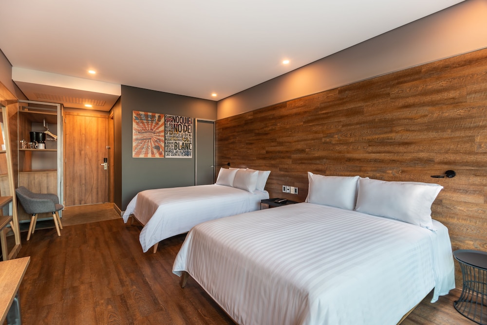 junior suite, 2 double beds