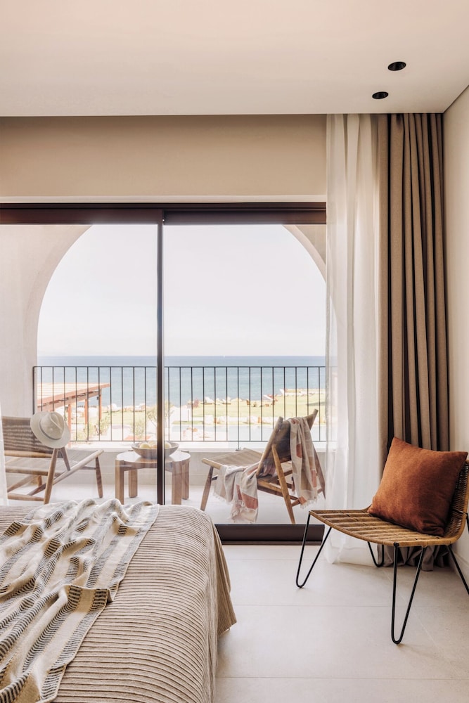 Cabo - Adults Only 18/75