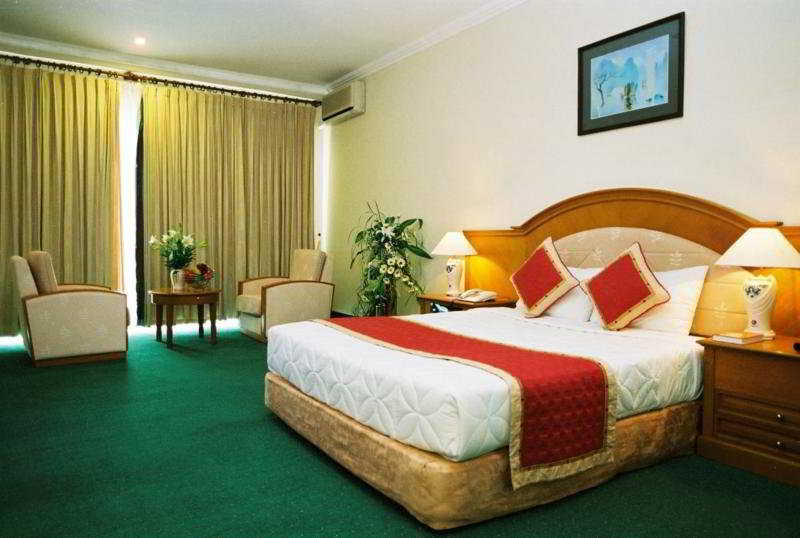 Saigon Halong Hotel 11/43