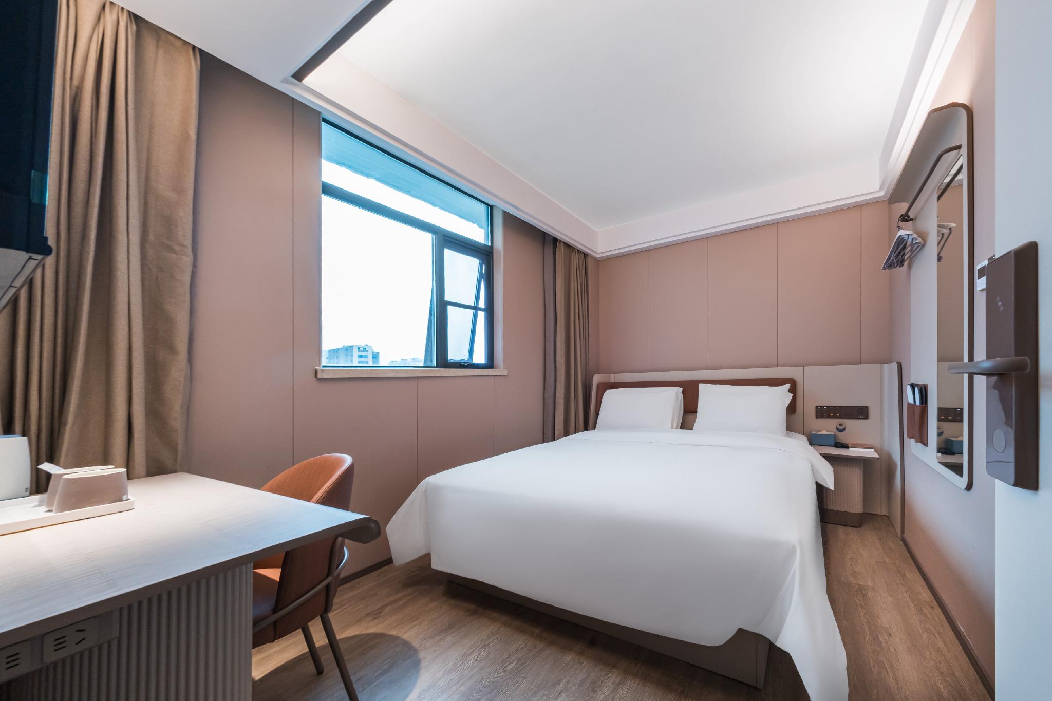 Hanting Hotel (Fuzhou Sanfang Qixiang Dongjiekou Metro Station) 10/28