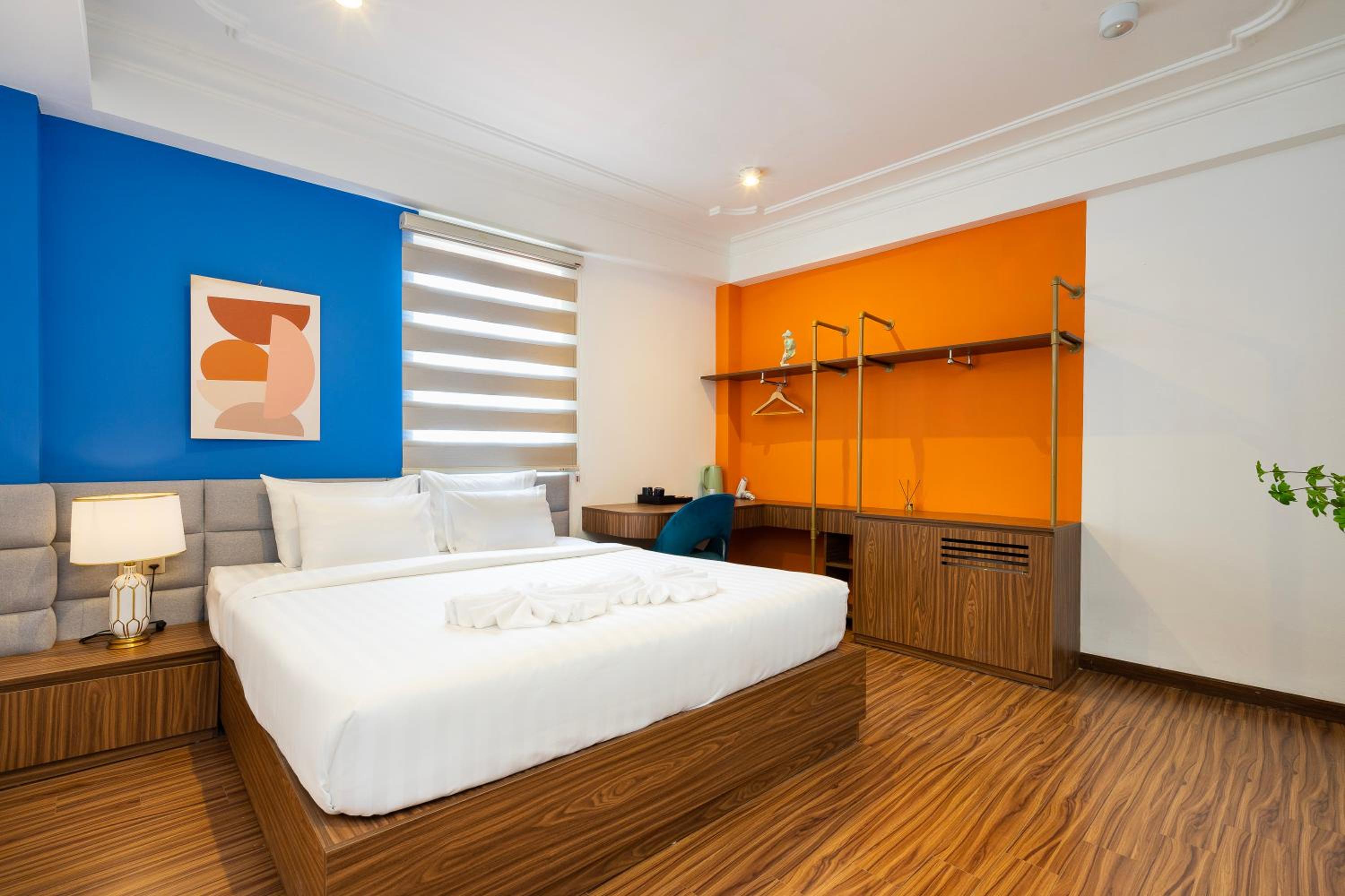 Deluxe, Double Bed