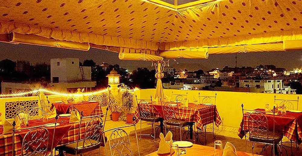 Nahargarh Haveli Hotel 45/52