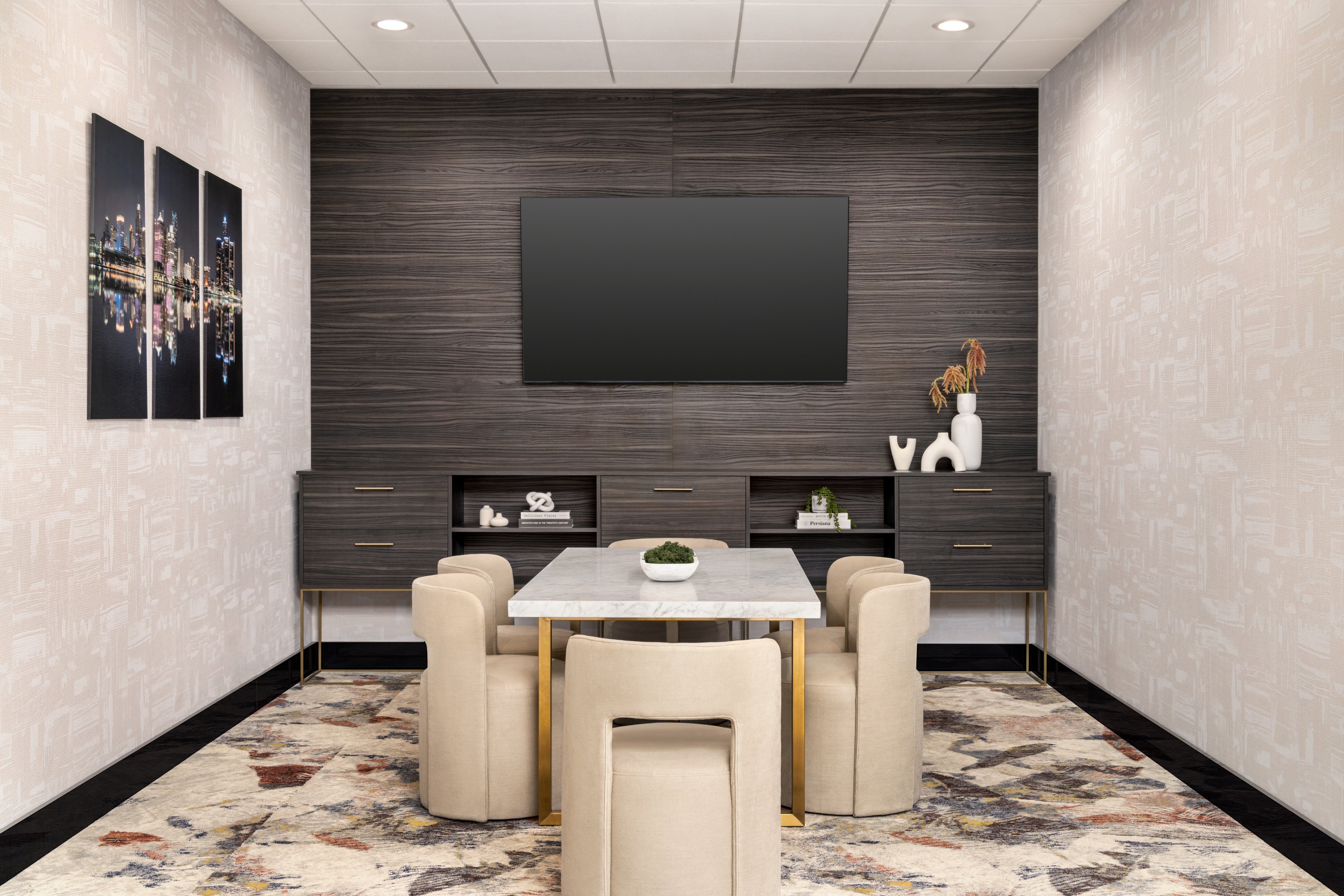 Crowne Plaza Auburn Hills 64/73