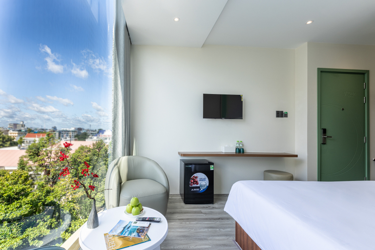 V'Luna Hotel - Managed by THM 8/11