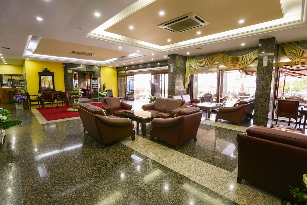 Kayhanbey Hotel 44/67