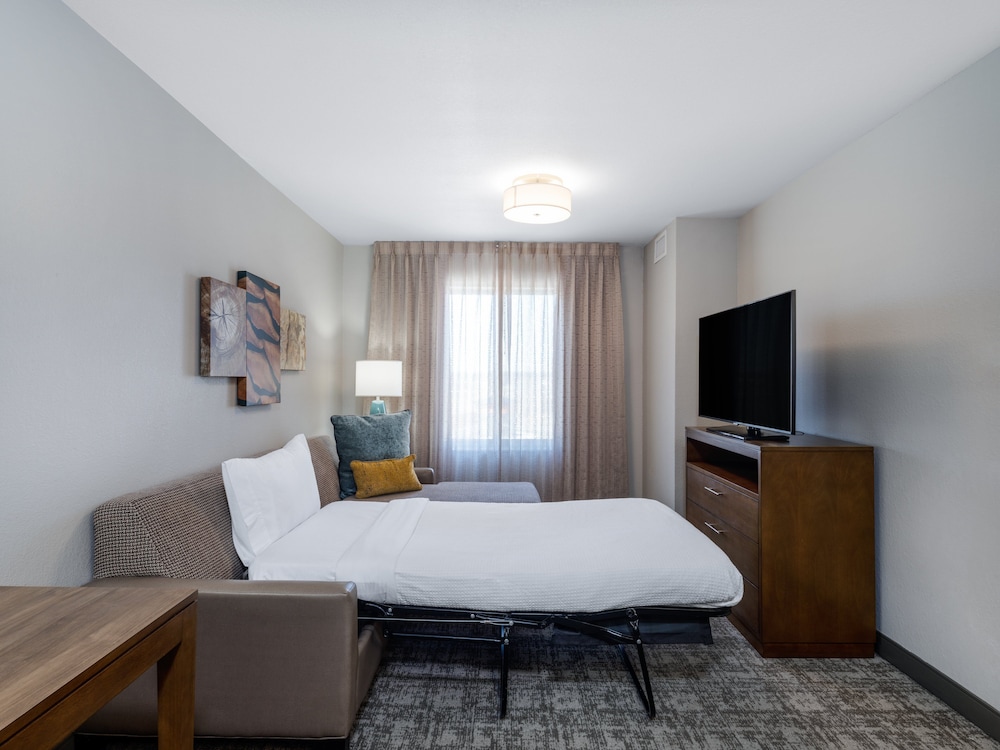 Staybridge Suites Sioux City Southeast 14/52
