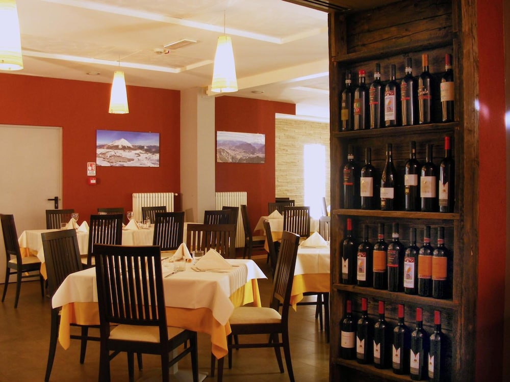 Dolomiti Chalet Family Hotel 38/49
