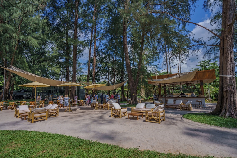 Sala Phuket Mai Khao Beach Resort 42/50