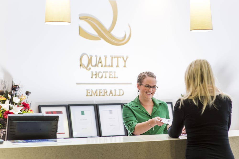 Emerald Hotel 6/45