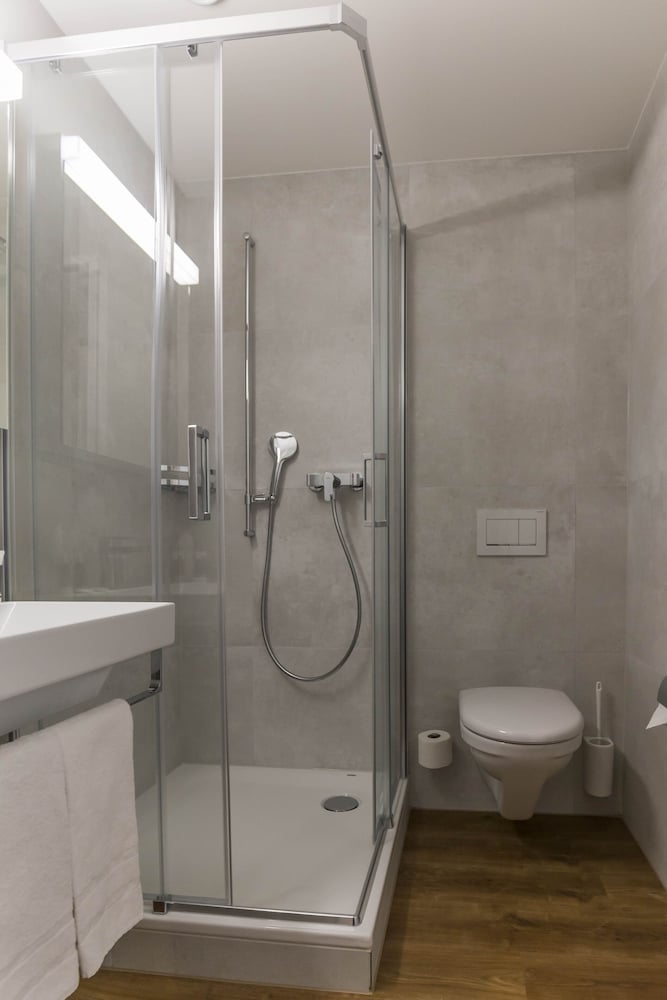 Hotel Swiss Star 57/59