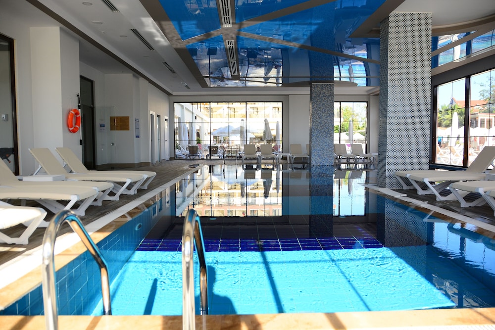 Glamour Resort Spa 43/70